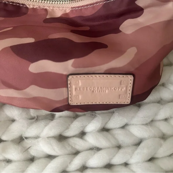 Rebecca Minkoff Bum Nylon Belt Bag Pink Blush Camouflage Fanny - Picture 3 of 7